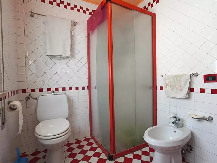 Immagine 19 di Villa in vendita  a Altopascio