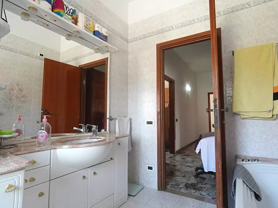 Immagine 17 di Villa in vendita  a Altopascio