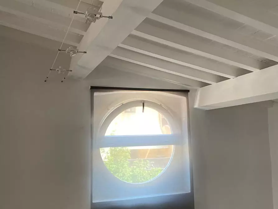 Immagine 13 di Appartamento in affitto  a Pisa