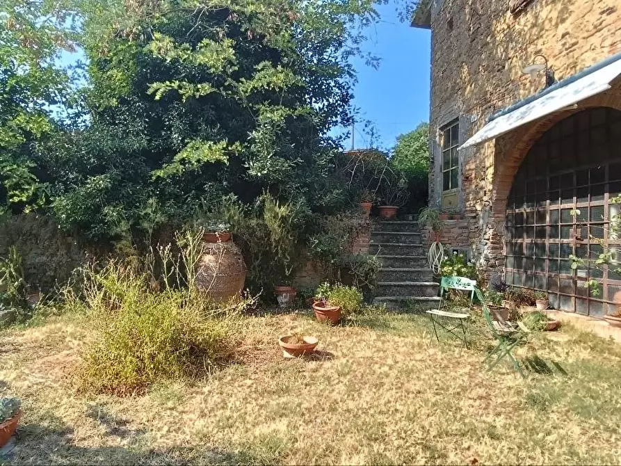 Immagine 25 di Casa colonica in vendita  a Certaldo