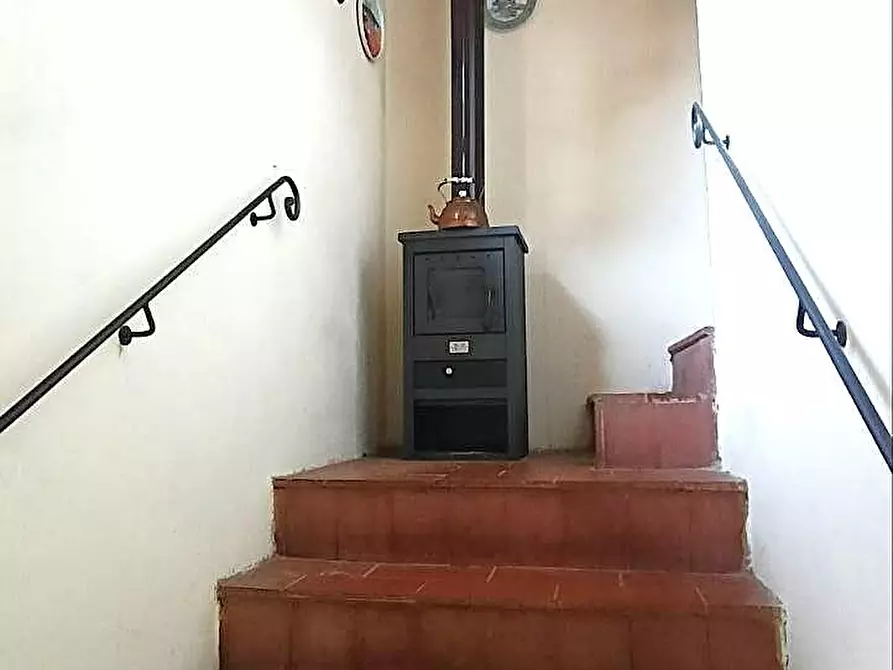 Immagine 13 di Casa colonica in vendita  a Certaldo