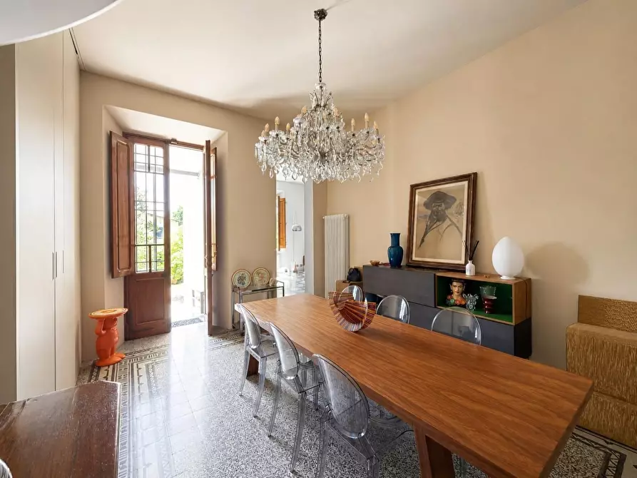 Immagine 6 di Appartamento in vendita  a Lucca