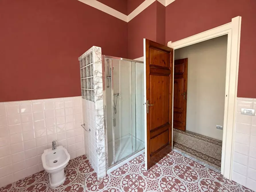 Immagine 33 di Appartamento in vendita  a Lucca