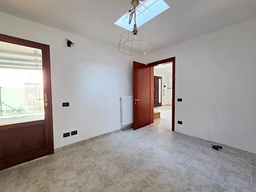 Immagine 7 di Villa in vendita  a Lucca