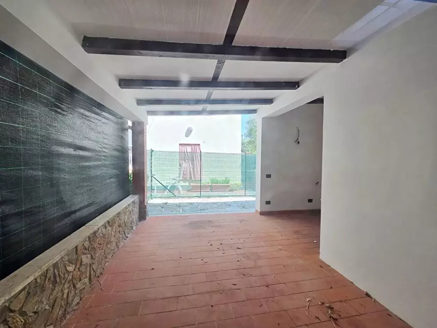 Immagine 11 di Villa in vendita  a Lucca