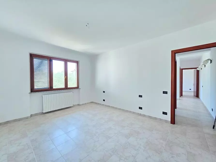 Immagine 21 di Villa in vendita  a Lucca