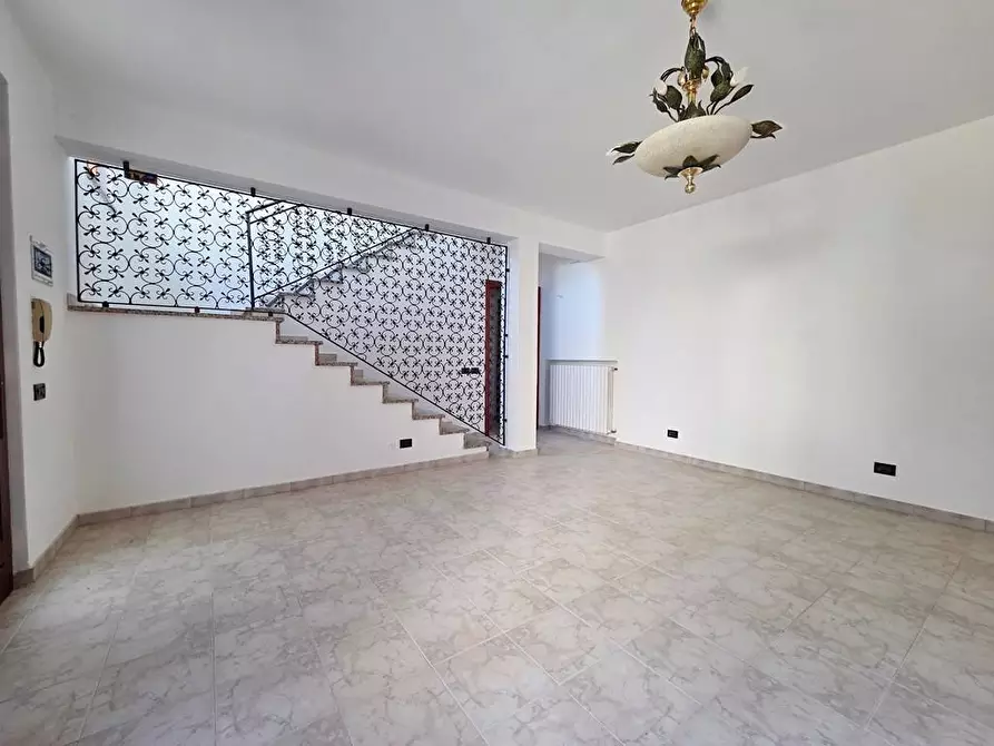 Immagine 18 di Villa in vendita  a Lucca