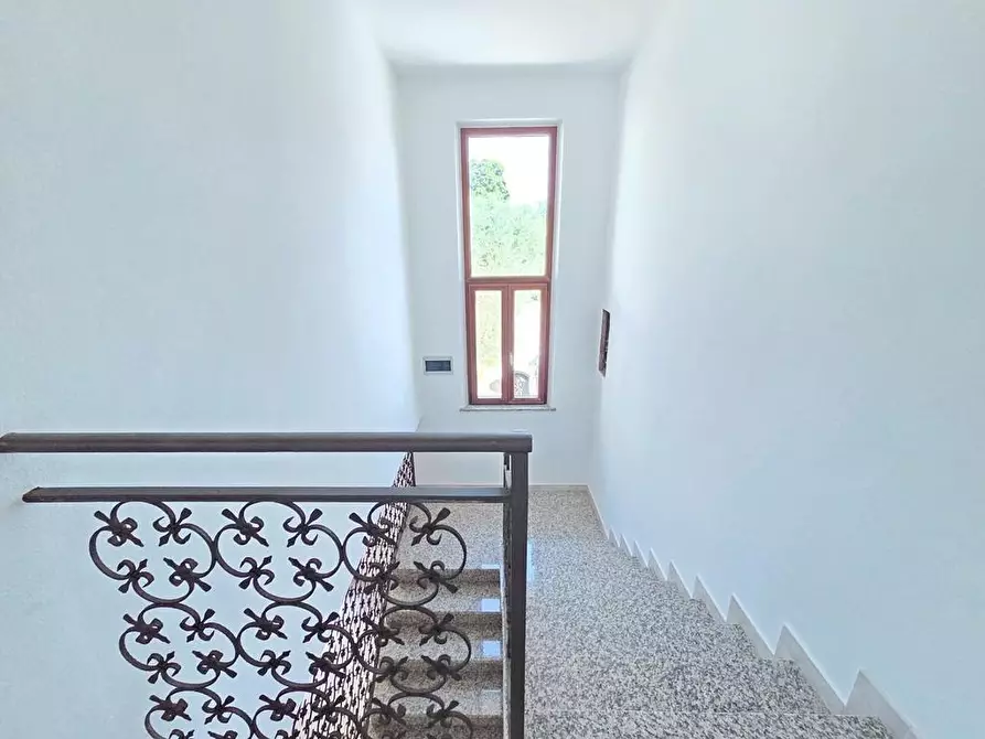 Immagine 20 di Villa in vendita  a Lucca