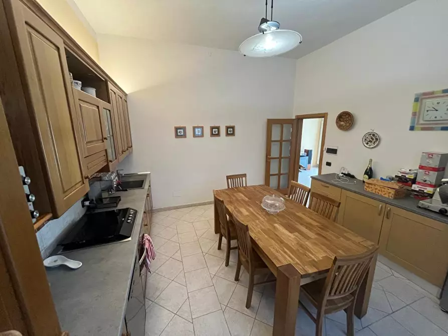 Immagine 8 di Villa in vendita  a Agliana