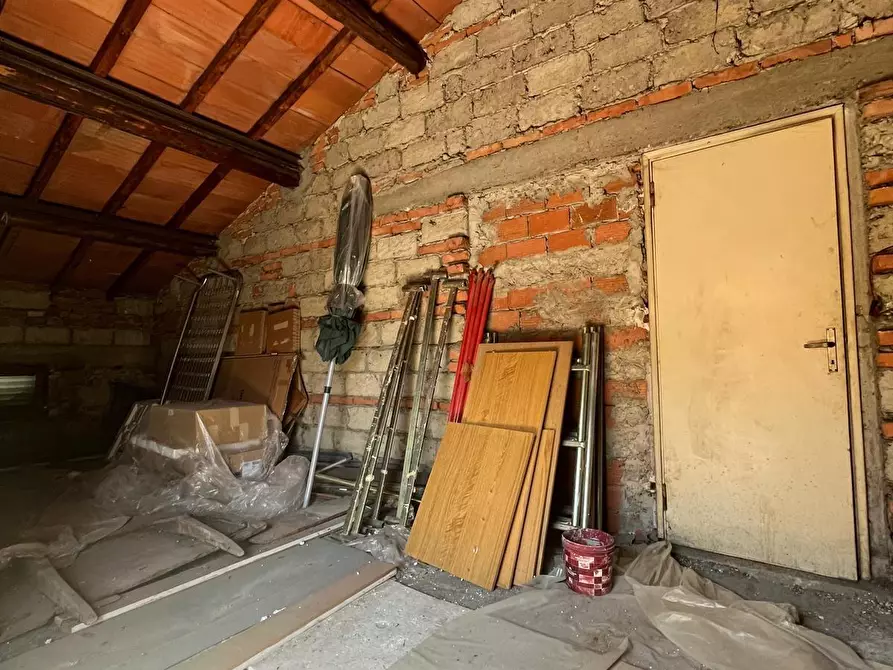 Immagine 25 di Villa in vendita  a Agliana