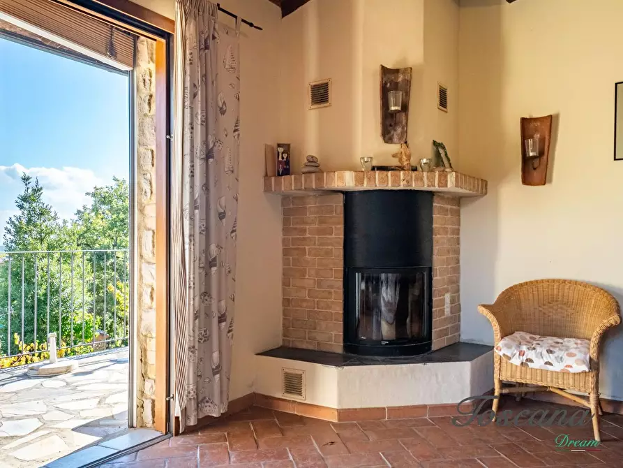 Immagine 89 di Casa colonica in vendita  a Montieri