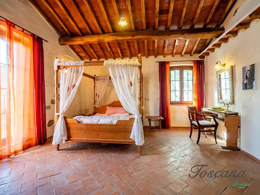 Immagine 66 di Casa colonica in vendita  a Montieri