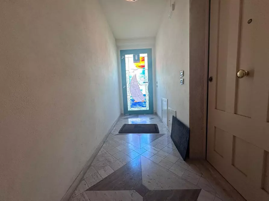 Immagine 24 di Appartamento in vendita  a Viareggio