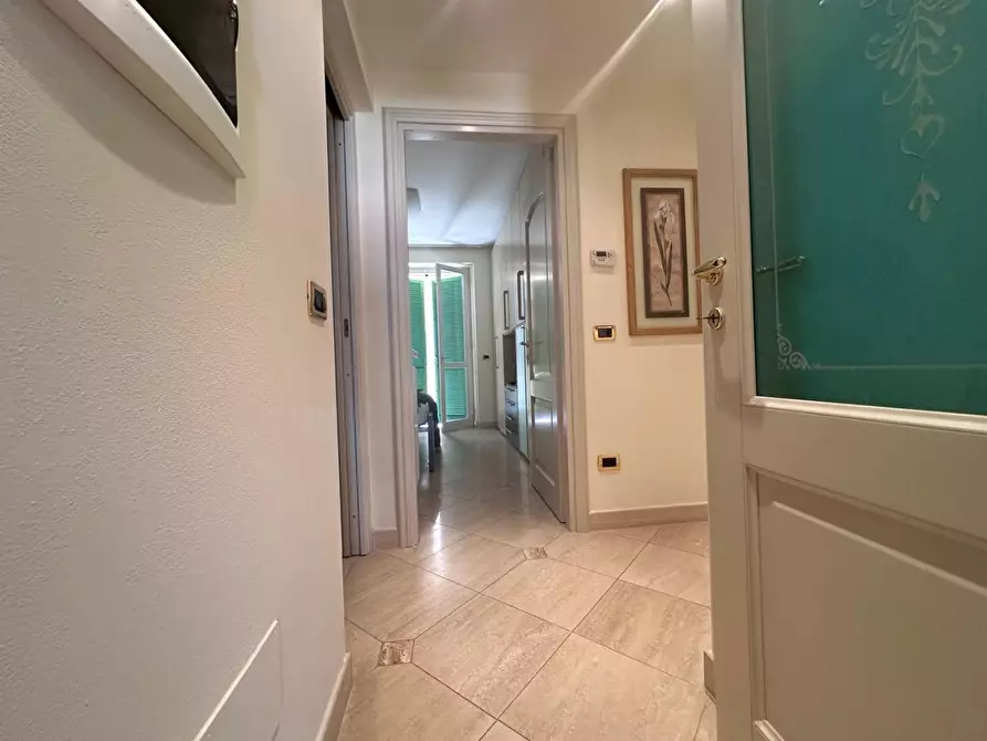 Immagine 26 di Appartamento in vendita  a Viareggio