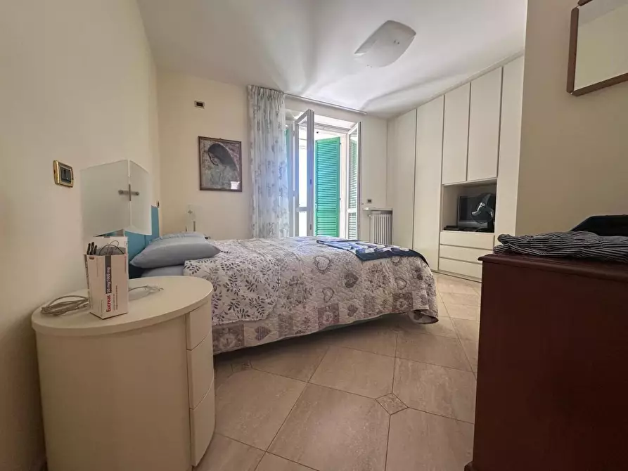 Immagine 10 di Appartamento in vendita  a Viareggio