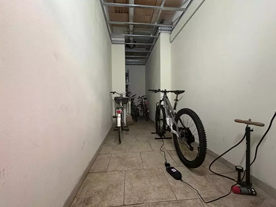 Immagine 28 di Appartamento in vendita  a Viareggio