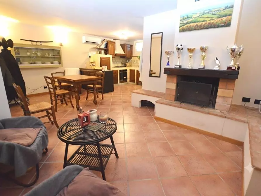Immagine 20 di Villa in vendita  a Lucca