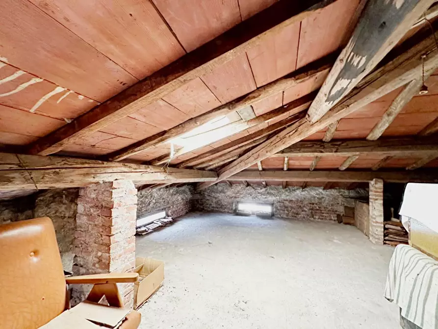 Immagine 23 di Villa in vendita  a Barga