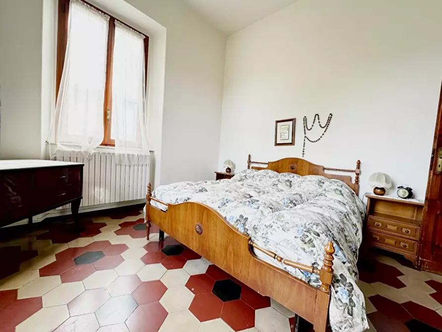 Immagine 13 di Villa in vendita  a Barga