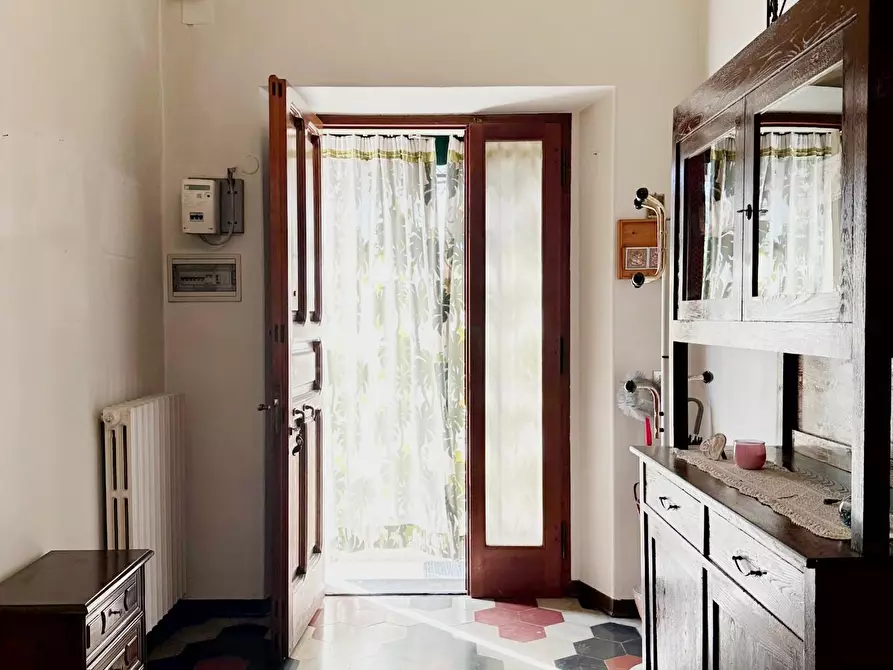 Immagine 9 di Villa in vendita  a Barga