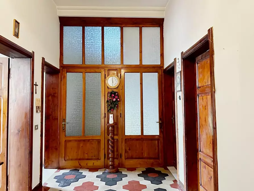 Immagine 16 di Villa in vendita  a Barga