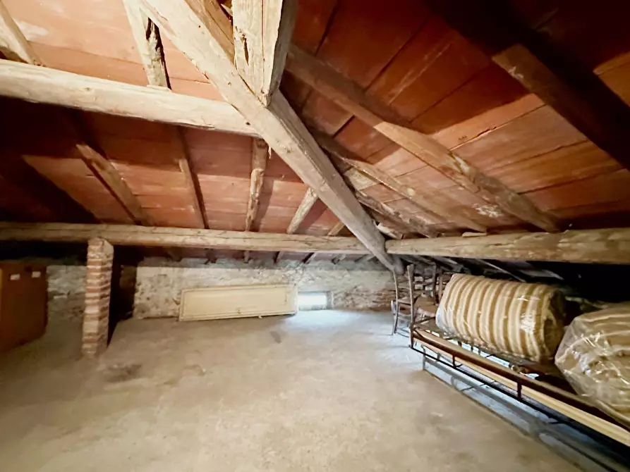 Immagine 22 di Villa in vendita  a Barga