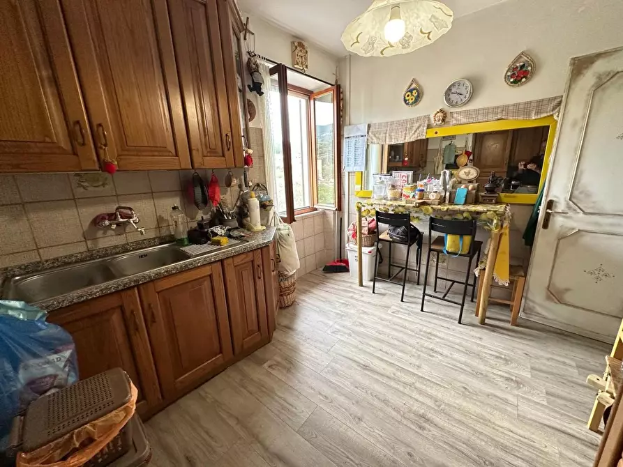 Immagine 14 di Casa semindipendente in vendita  a Castelnuovo Magra