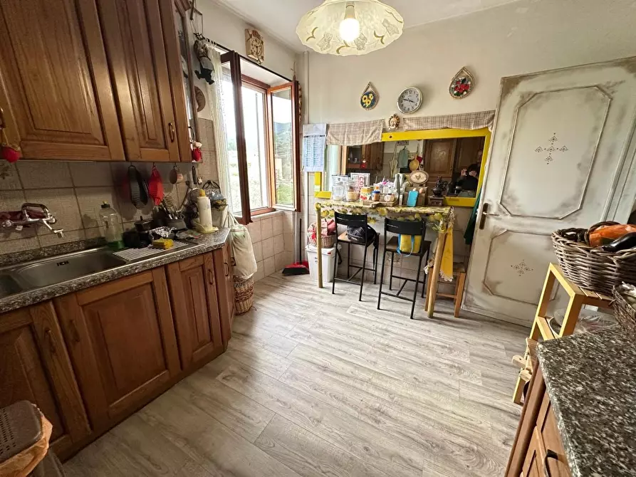 Immagine 15 di Casa semindipendente in vendita  a Castelnuovo Magra