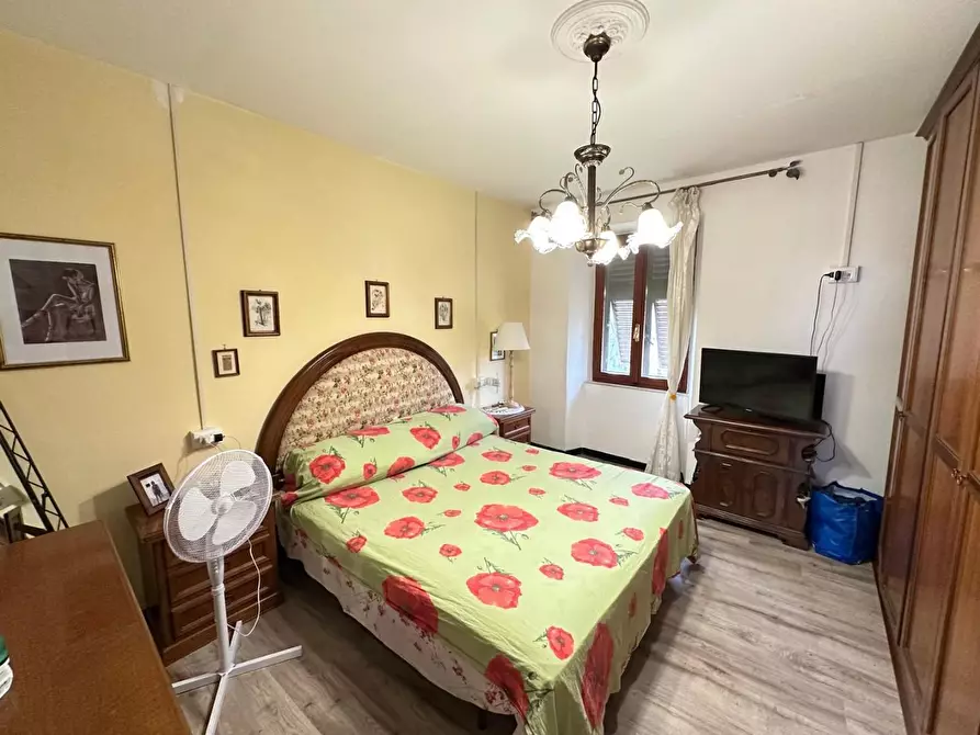Immagine 16 di Casa semindipendente in vendita  a Castelnuovo Magra