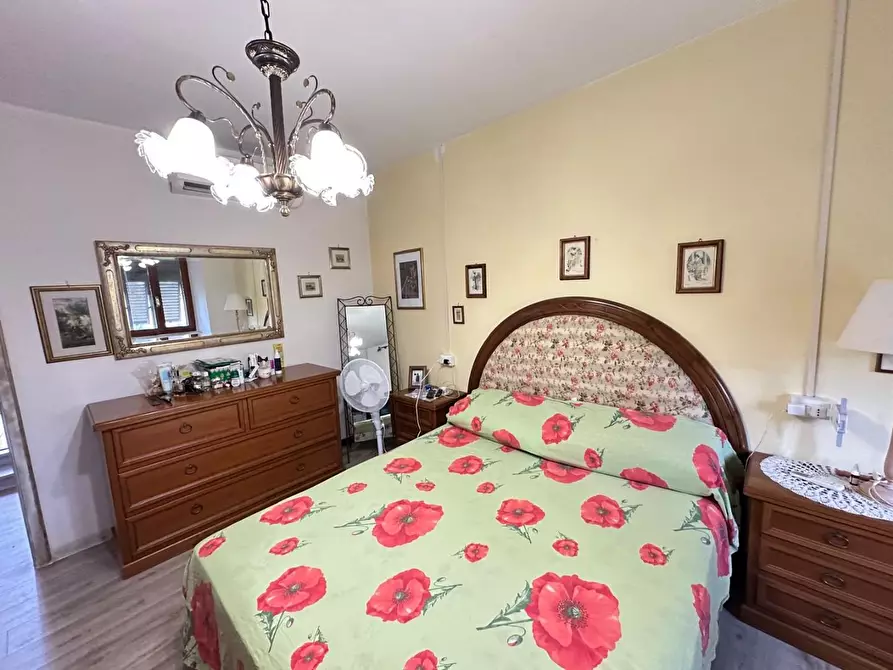 Immagine 18 di Casa semindipendente in vendita  a Castelnuovo Magra