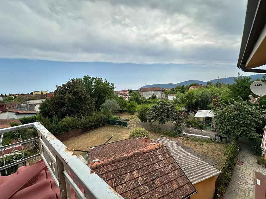 Immagine 30 di Casa semindipendente in vendita  a Castelnuovo Magra