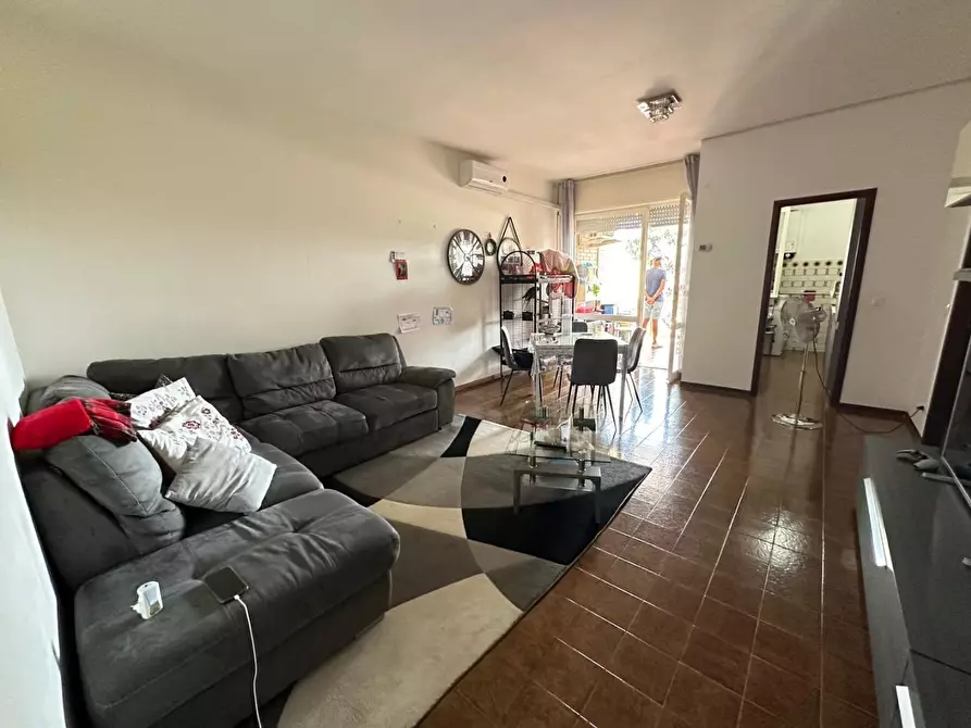 Immagine 10 di Appartamento in vendita  a Ortonovo