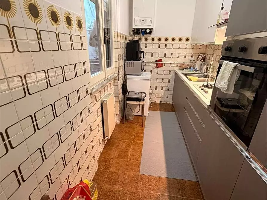 Immagine 4 di Appartamento in vendita  a Ortonovo