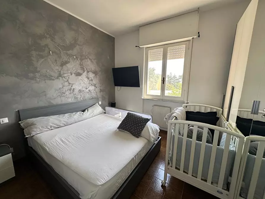 Immagine 16 di Appartamento in vendita  a Ortonovo