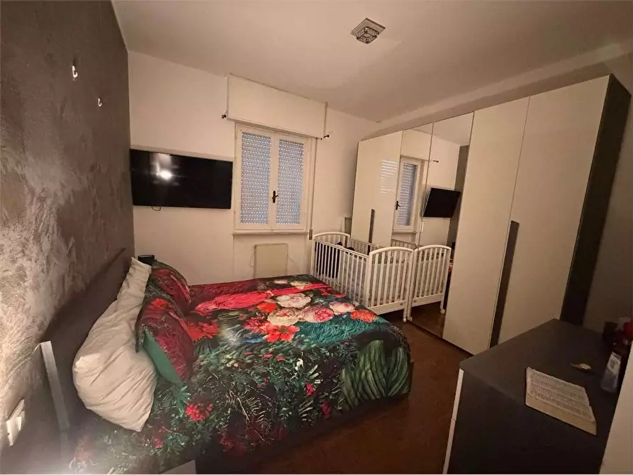 Immagine 5 di Appartamento in vendita  a Ortonovo
