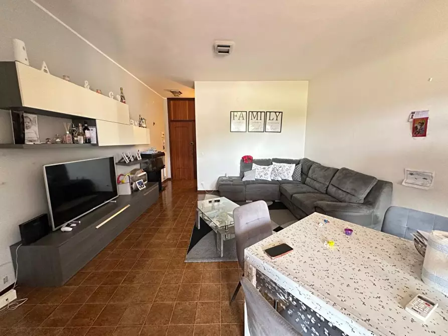 Immagine 1 di Appartamento in vendita  a Ortonovo