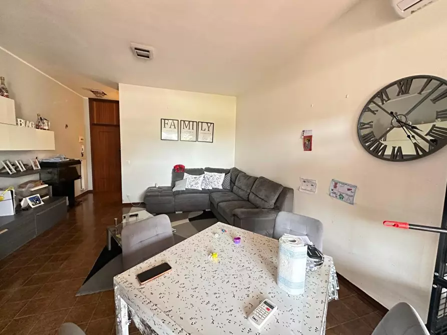 Immagine 11 di Appartamento in vendita  a Ortonovo