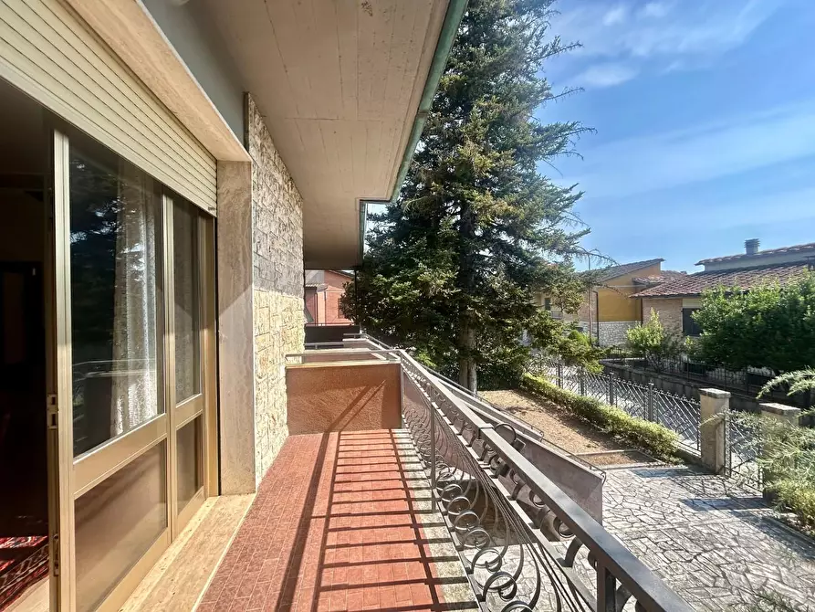 Immagine 5 di Villa in vendita  a Sovicille
