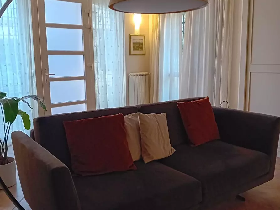 Immagine 6 di Villetta a schiera in vendita  a Carmignano