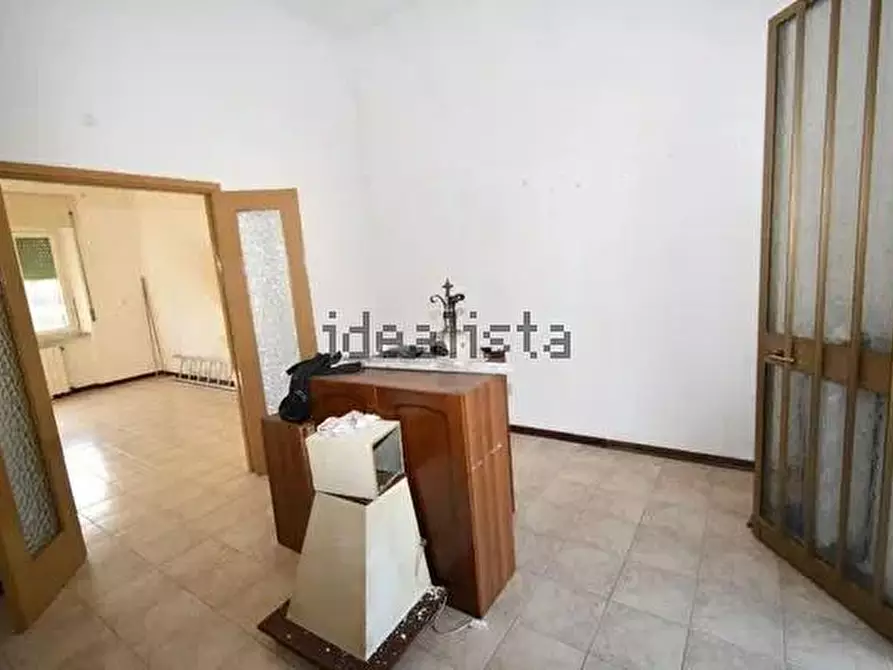 Immagine 10 di Villa in vendita  a Vecchiano