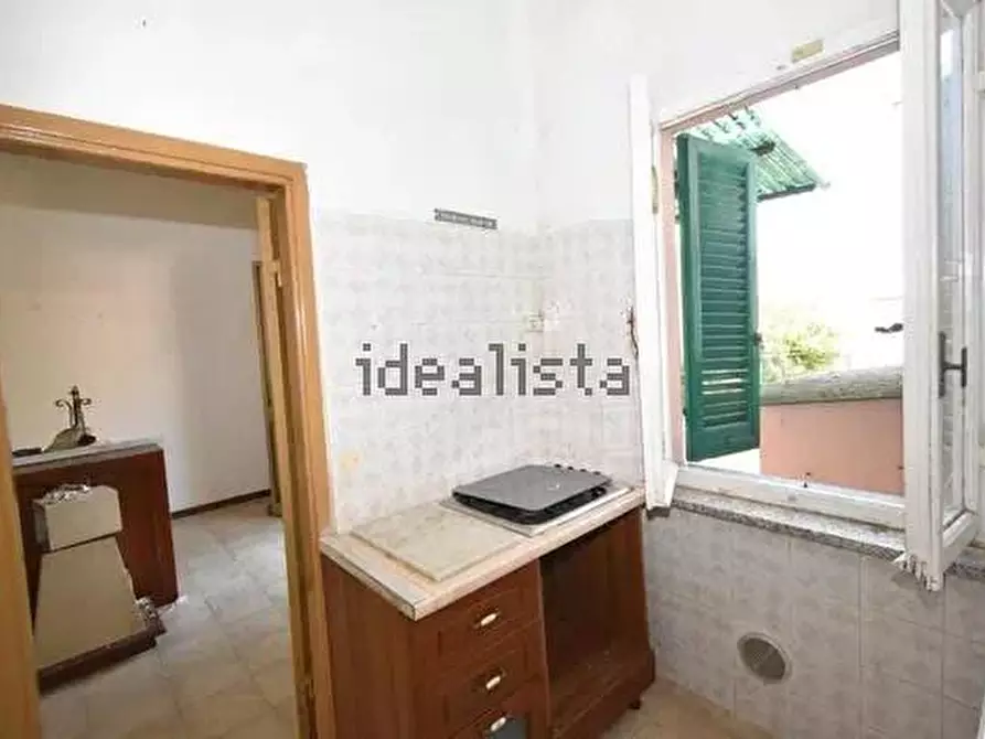 Immagine 11 di Villa in vendita  a Vecchiano