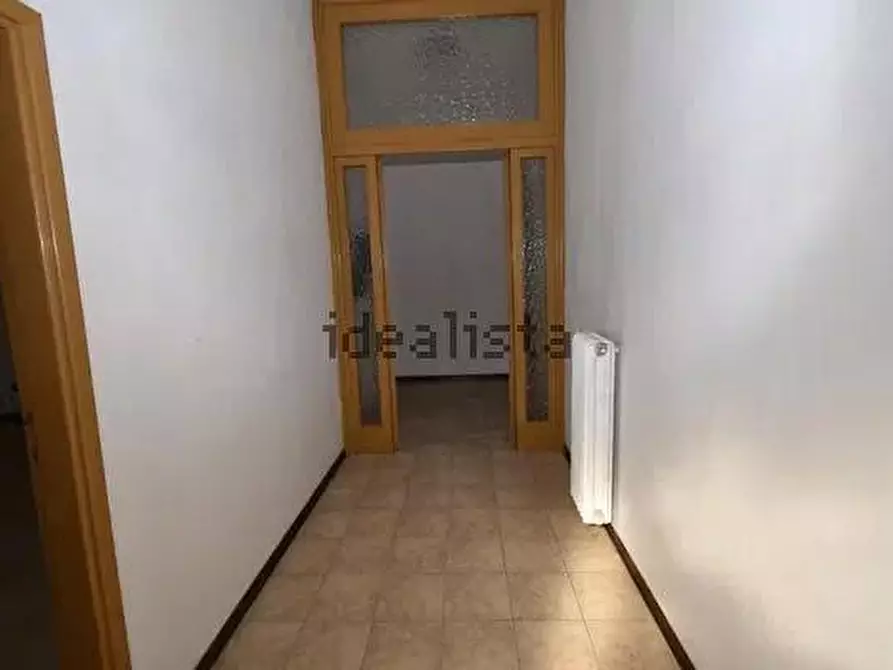 Immagine 5 di Villa in vendita  a Vecchiano