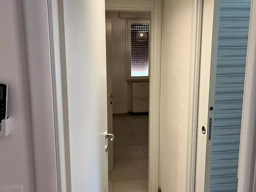 Immagine 11 di Appartamento in vendita  a Rosignano Marittimo