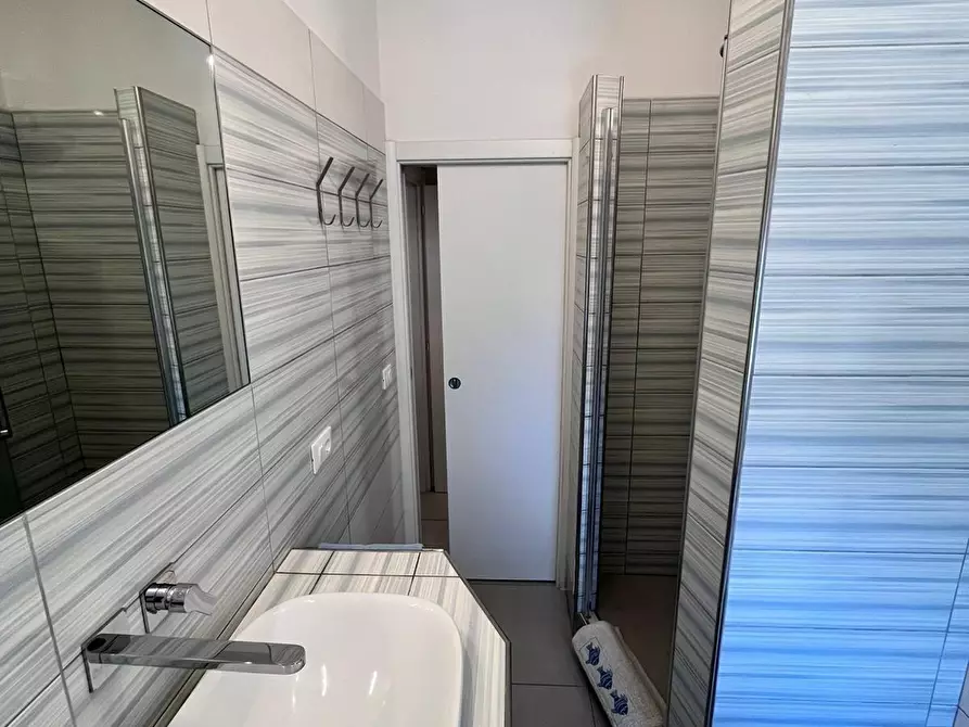 Immagine 9 di Appartamento in vendita  a Rosignano Marittimo