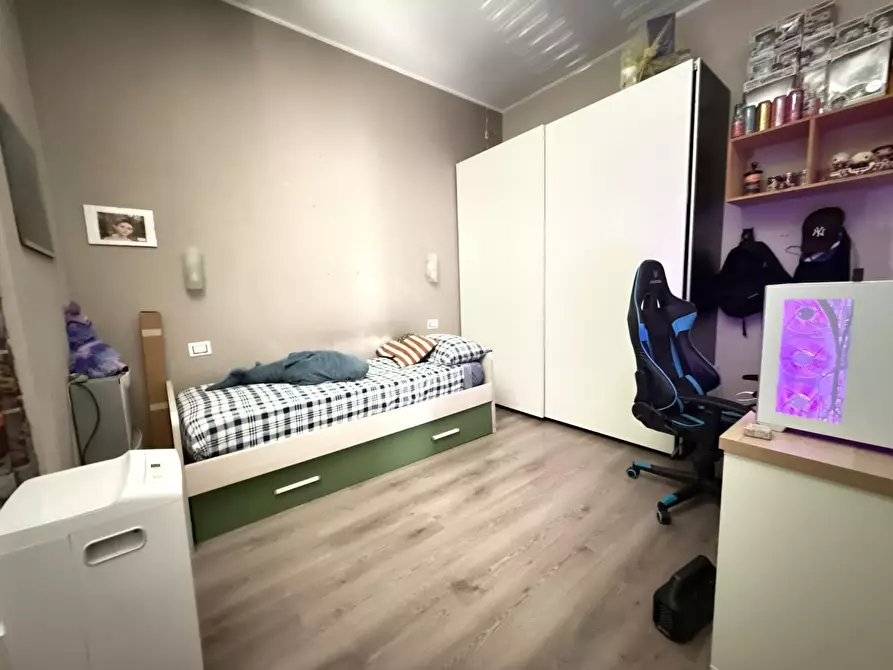 Immagine 15 di Appartamento in vendita  a Massa