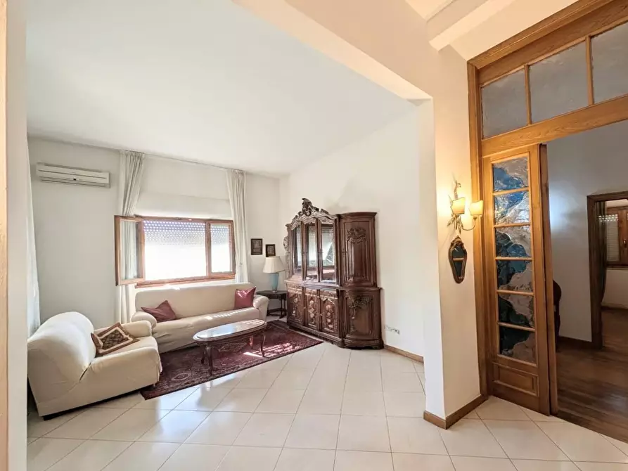 Immagine 1 di Villa in vendita  a Montelupo Fiorentino