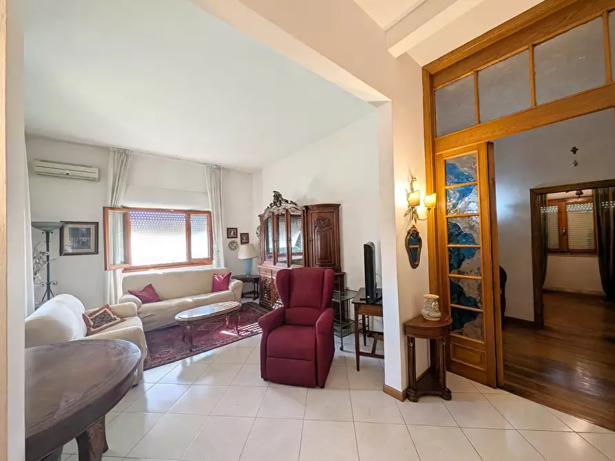Immagine 5 di Villa in vendita  a Montelupo Fiorentino
