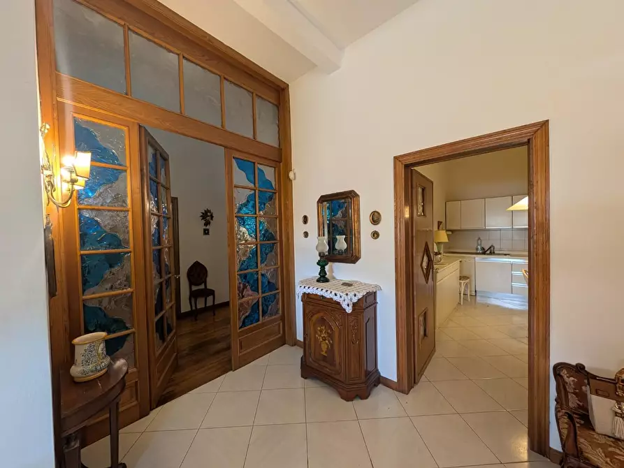 Immagine 2 di Villa in vendita  a Montelupo Fiorentino