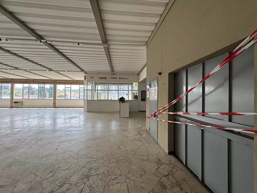 Immagine 17 di Attività artigianale in vendita  a Vinci