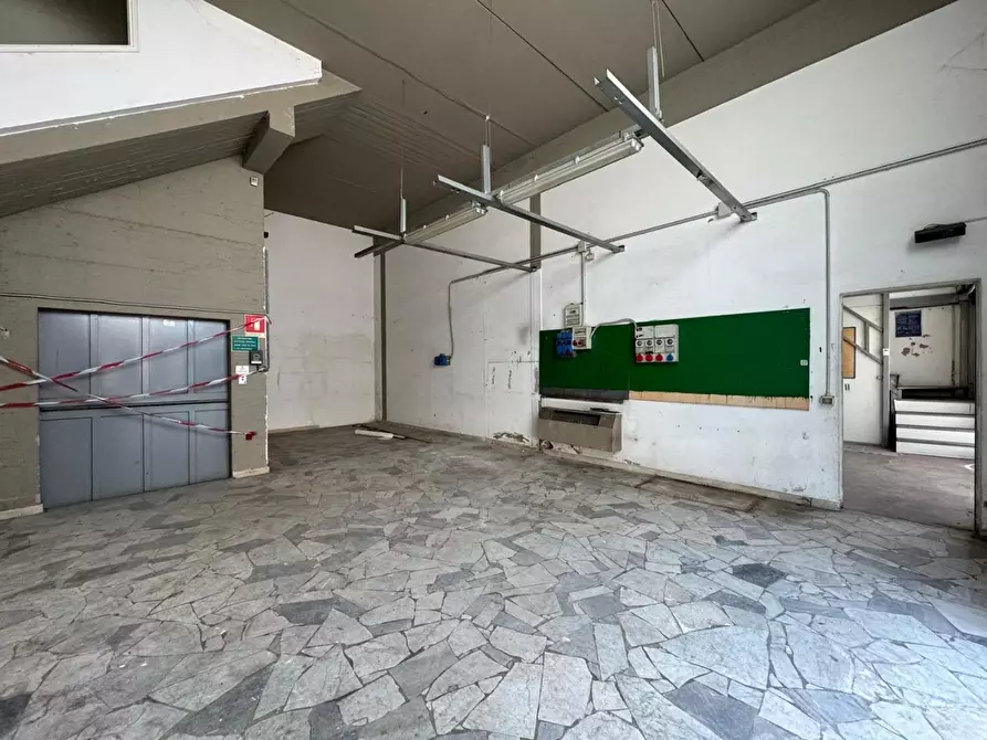 Immagine 7 di Attività artigianale in vendita  a Vinci